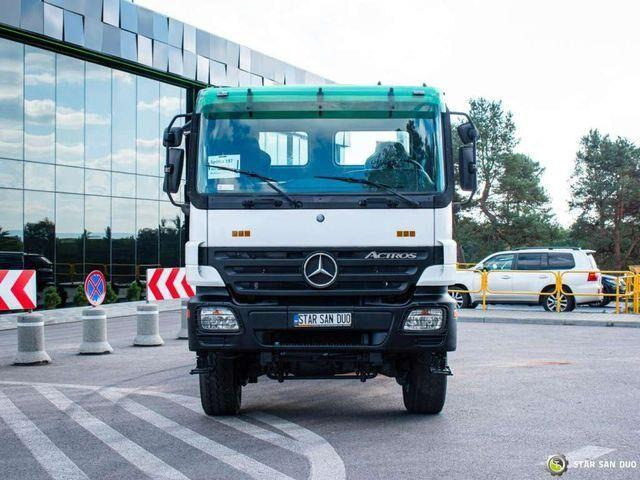 Mercedes-Benz 3332 AK 6x6 chassis cab - משאית עם שלדת תא, משאית מנוף: תמונה 3 Mercedes-Benz 3332 AK 6x6 chassis cab - משאית עם שלדת תא, משאית מנוף: תמונה 3