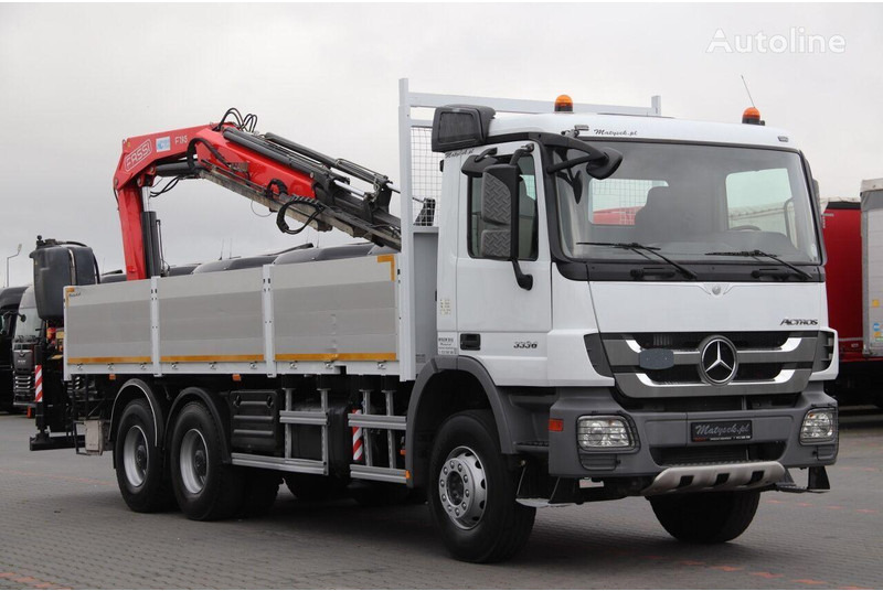 Mercedes-Benz ACTROS 3336 - משאית צד נופל/ שטוחה, משאית מנוף: תמונה 2 Mercedes-Benz ACTROS 3336 - משאית צד נופל/ שטוחה, משאית מנוף: תמונה 2