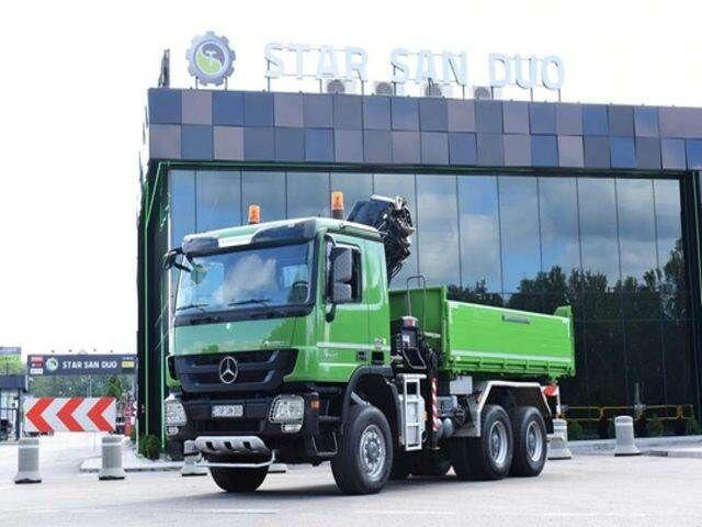 Mercedes-Benz ACTROS 3346 6x6 HIAB 244EP-4 Crane Kipper - מזהיר, משאית מנוף: תמונה 3 Mercedes-Benz ACTROS 3346 6x6 HIAB 244EP-4 Crane Kipper - מזהיר, משאית מנוף: תמונה 3