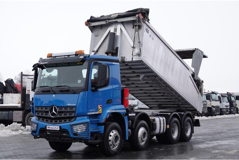 Mercedes-Benz AROCS 3243 / 8x4 / WYWROTKA 20m3 / TYLNOZSYP / EURO 6 / OPONY 10 - מזהיר: תמונה 1 Mercedes-Benz AROCS 3243 / 8x4 / WYWROTKA 20m3 / TYLNOZSYP / EURO 6 / OPONY 10 - מזהיר: תמונה 1