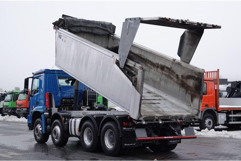 Mercedes-Benz AROCS 3243 / 8x4 / WYWROTKA 20m3 / TYLNOZSYP / EURO 6 / OPONY 10 - מזהיר: תמונה 3 Mercedes-Benz AROCS 3243 / 8x4 / WYWROTKA 20m3 / TYLNOZSYP / EURO 6 / OPONY 10 - מזהיר: תמונה 3