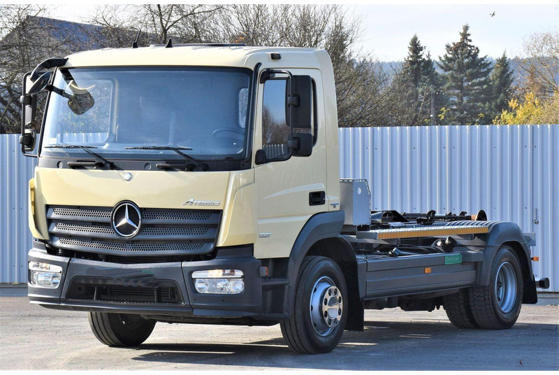 Mercedes-Benz ATEGO 1221 * ABROLLKIPPER * TOPZUSTAND - משאית הרמת וו: תמונה 4 Mercedes-Benz ATEGO 1221 * ABROLLKIPPER * TOPZUSTAND - משאית הרמת וו: תמונה 4
