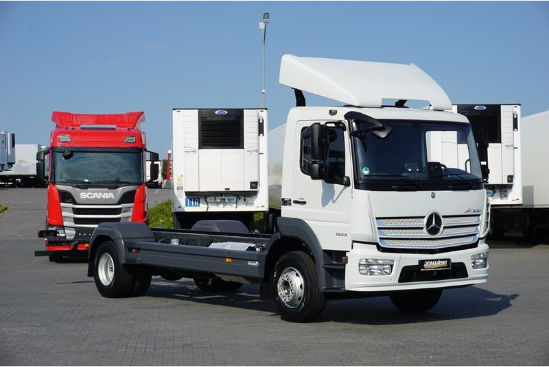 Mercedes-Benz ATEGO / 1523 / ACC / EURO 6 / PODWOZIE DO ZABUDOWY / DŁ. 6,75 M - משאית עם שלדת תא: תמונה 1 Mercedes-Benz ATEGO / 1523 / ACC / EURO 6 / PODWOZIE DO ZABUDOWY / DŁ. 6,75 M - משאית עם שלדת תא: תמונה 1