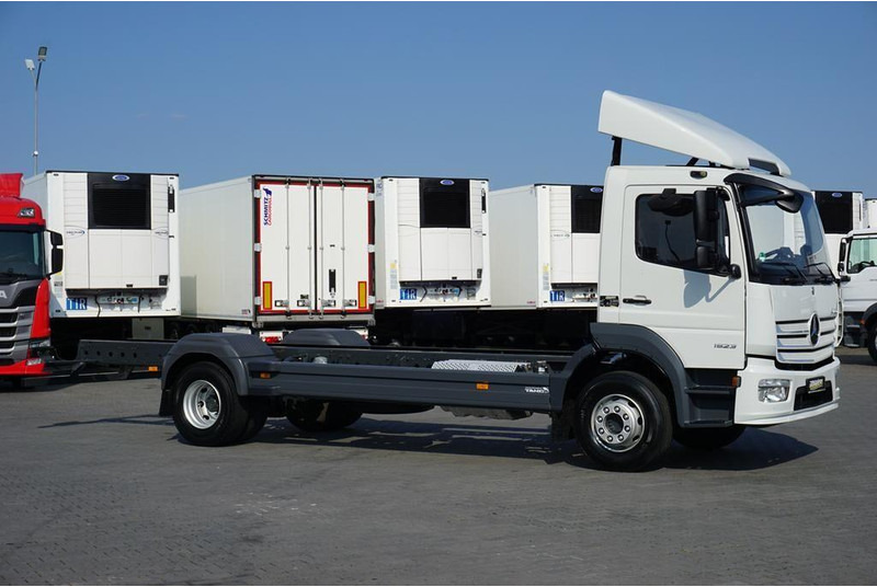 Mercedes-Benz ATEGO / 1523 / ACC / EURO 6 / PODWOZIE DO ZABUDOWY / DŁ. 6,75 M - משאית עם שלדת תא: תמונה 4 Mercedes-Benz ATEGO / 1523 / ACC / EURO 6 / PODWOZIE DO ZABUDOWY / DŁ. 6,75 M - משאית עם שלדת תא: תמונה 4