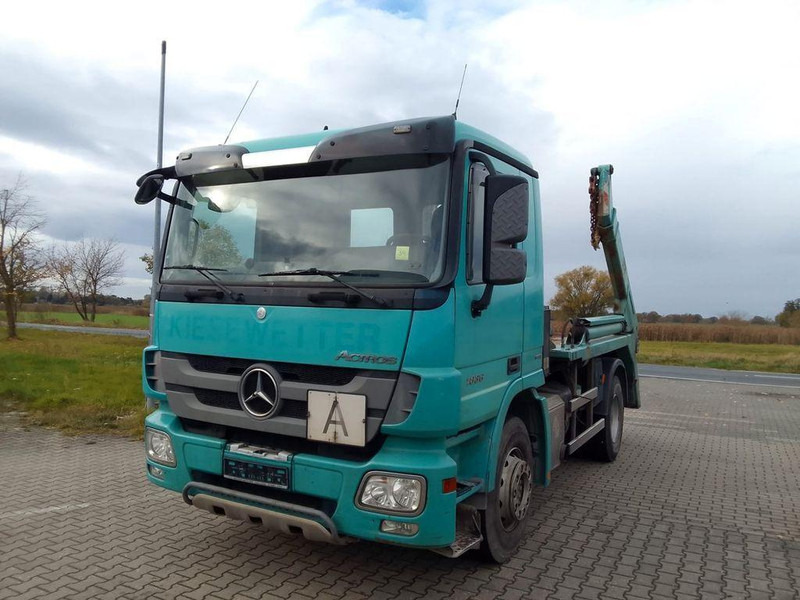 Mercedes-Benz Actros 1836 - משאית דילוג העמסה: תמונה 1 Mercedes-Benz Actros 1836 - משאית דילוג העמסה: תמונה 1