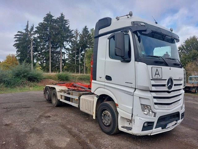 Mercedes-Benz Actros 2646 - משאית הרמת וו: תמונה 2 Mercedes-Benz Actros 2646 - משאית הרמת וו: תמונה 2