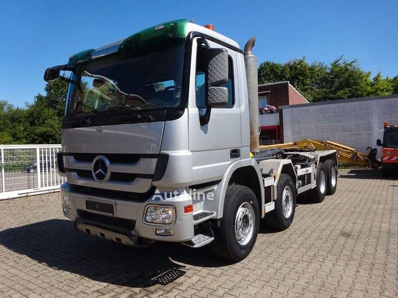 Mercedes-Benz Actros 3244 - Hook lift truck 8x4 - משאית הרמת וו, משאית מנוף: תמונה 1 Mercedes-Benz Actros 3244 - Hook lift truck 8x4 - משאית הרמת וו, משאית מנוף: תמונה 1
