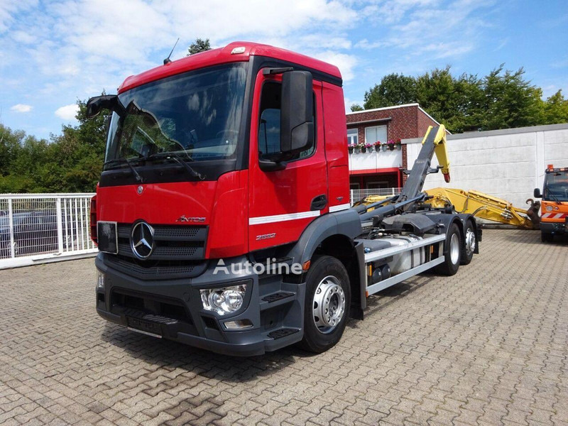 Mercedes-Benz Antos 2532 - Hook lift truck - משאית הרמת וו: תמונה 3 Mercedes-Benz Antos 2532 - Hook lift truck - משאית הרמת וו: תמונה 3