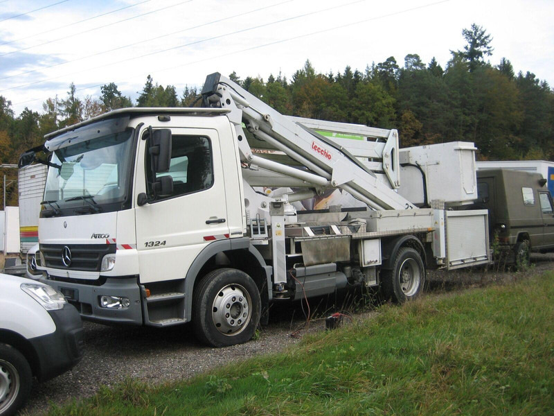 Mercedes-Benz Atego 1324 Bucket truck - Tecchio 27 m - פלטפורמה אווירית מותקנת על משאית: תמונה 1 Mercedes-Benz Atego 1324 Bucket truck - Tecchio 27 m - פלטפורמה אווירית מותקנת על משאית: תמונה 1