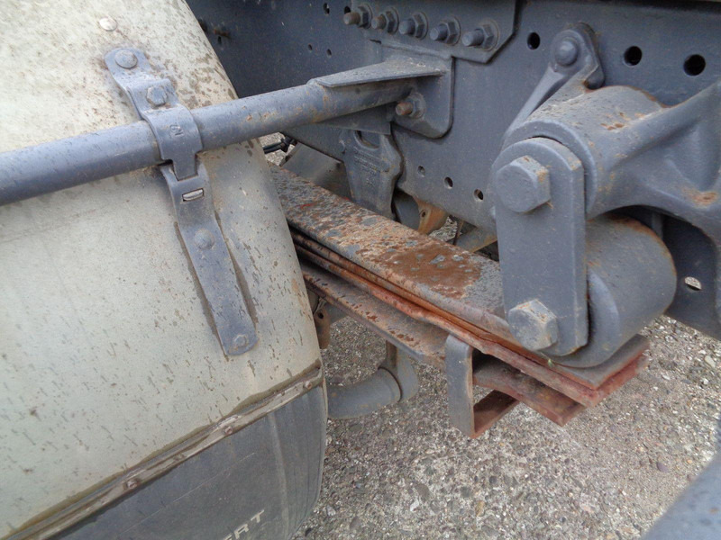 הַחכָּרָה Mercedes-Benz Atego 1828 Hook lift truck + Crane Hiab 102 Mercedes-Benz Atego 1828 Hook lift truck + Crane Hiab 102: תמונה 13 הַחכָּרָה Mercedes-Benz Atego 1828 Hook lift truck + Crane Hiab 102 Mercedes-Benz Atego 1828 Hook lift truck + Crane Hiab 102: תמונה 13