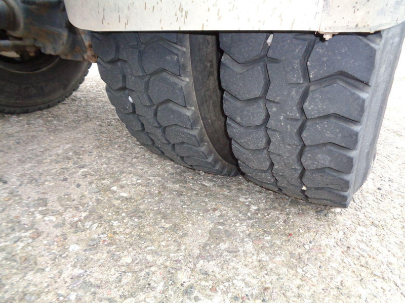 הַחכָּרָה Mercedes-Benz Atego 1828 Hook lift truck + Crane Hiab 102 Mercedes-Benz Atego 1828 Hook lift truck + Crane Hiab 102: תמונה 16 הַחכָּרָה Mercedes-Benz Atego 1828 Hook lift truck + Crane Hiab 102 Mercedes-Benz Atego 1828 Hook lift truck + Crane Hiab 102: תמונה 16