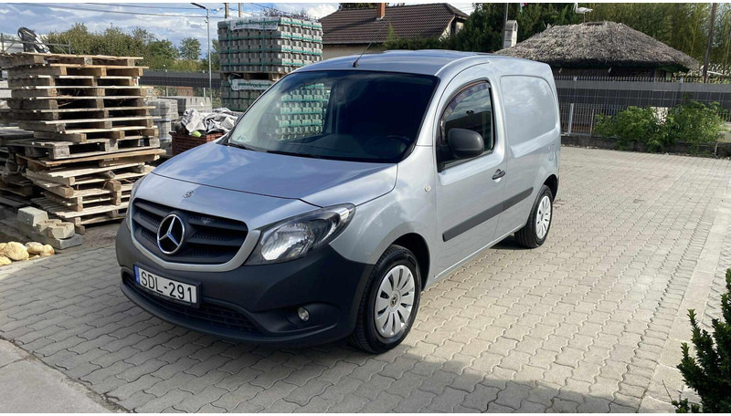Mercedes-Benz Citan 109 CDI LKW - כלי רכב מסחרי קטן: תמונה 2 Mercedes-Benz Citan 109 CDI LKW - כלי רכב מסחרי קטן: תמונה 2