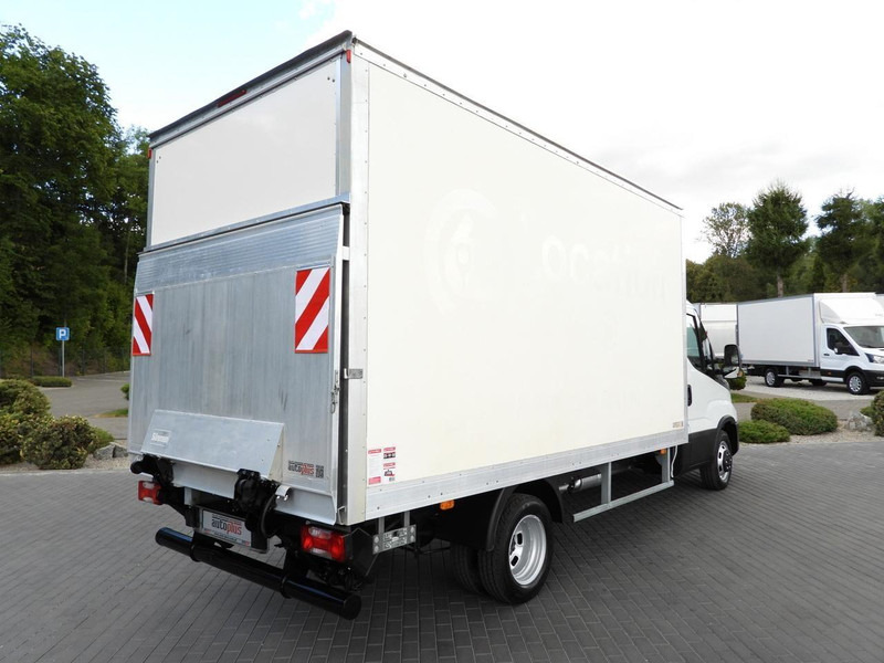 Mercedes-Benz SPRINTER 514 KONTENER WINDA 8 PALET TEMPOMAT BLIŹNIACZE KOŁA KLI - כלי רכב מסחרי עם תיבה: תמונה 3 Mercedes-Benz SPRINTER 514 KONTENER WINDA 8 PALET TEMPOMAT BLIŹNIACZE KOŁA KLI - כלי רכב מסחרי עם תיבה: תמונה 3