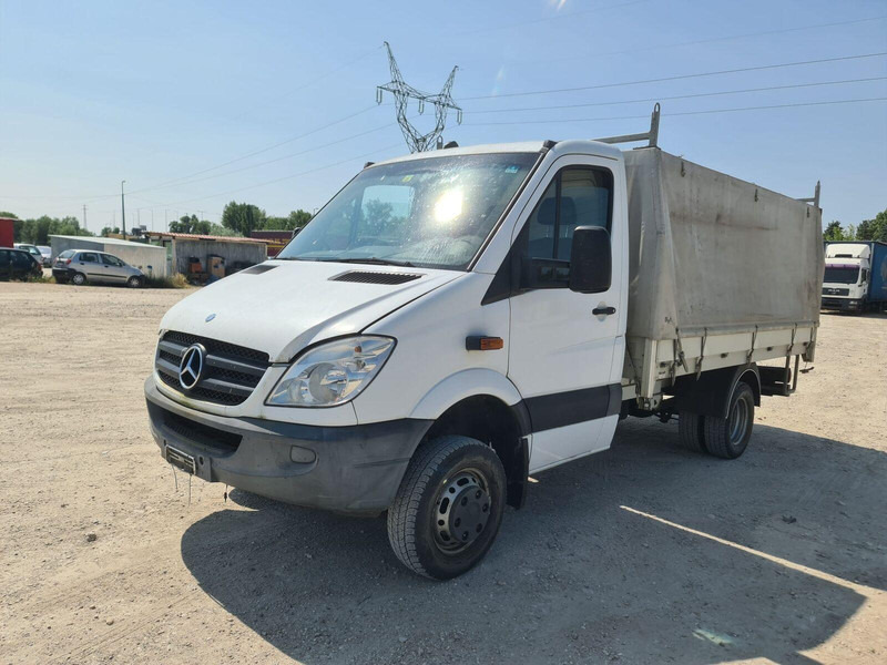 Mercedes-Benz Sprinter 519 CDi 4x4x - Pritsche+Plane - כלי רכב מסחרי עם וילונות צד: תמונה 3 Mercedes-Benz Sprinter 519 CDi 4x4x - Pritsche+Plane - כלי רכב מסחרי עם וילונות צד: תמונה 3