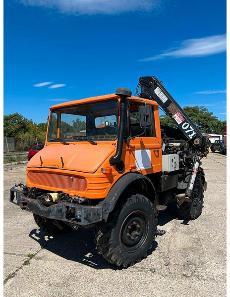 Mercedes-Benz UNIMOG U-900 - שתיל גינה: תמונה 2 Mercedes-Benz UNIMOG U-900 - שתיל גינה: תמונה 2