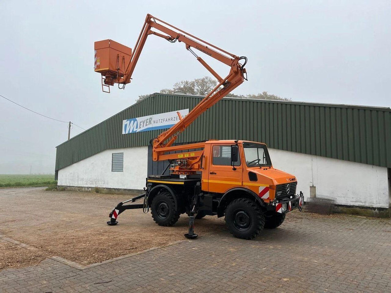 Mercedes-Benz Unimog 1200 4x4 - Lifting basket - משאית, משאית מנוף: תמונה 4 Mercedes-Benz Unimog 1200 4x4 - Lifting basket - משאית, משאית מנוף: תמונה 4