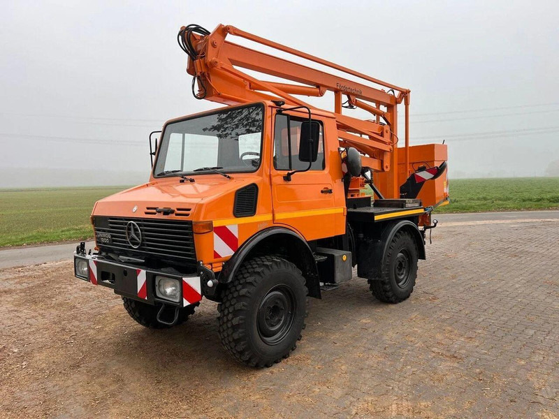 Mercedes-Benz Unimog 1200 4x4 - Lifting basket - משאית, משאית מנוף: תמונה 1 Mercedes-Benz Unimog 1200 4x4 - Lifting basket - משאית, משאית מנוף: תמונה 1