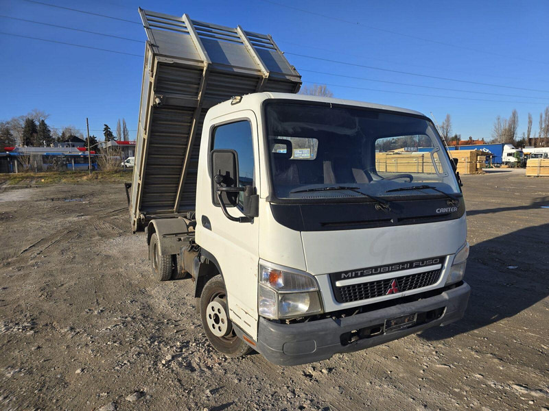Mitsubishi Canter Fuso 3,0 d - 3 sided Tipper - כלי רכב מסחרי מזהיר: תמונה 1 Mitsubishi Canter Fuso 3,0 d - 3 sided Tipper - כלי רכב מסחרי מזהיר: תמונה 1