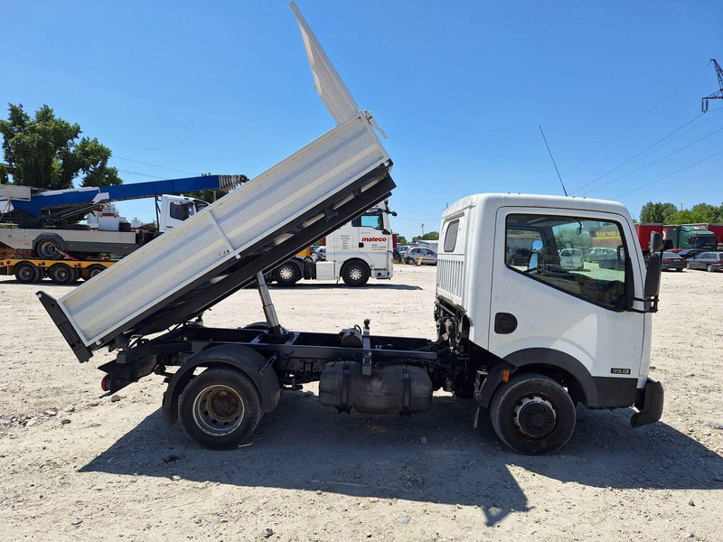 Nissan Cabstar 2,5 TDi - 3 sided Tipper - כלי רכב מסחרי מזהיר: תמונה 4 Nissan Cabstar 2,5 TDi - 3 sided Tipper - כלי רכב מסחרי מזהיר: תמונה 4