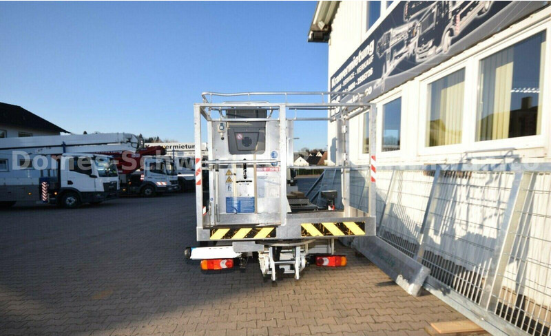 Nissan NT400 Cabstar Klaas Theo Emelőkosaras 25m - משאית, משאית מנוף: תמונה 5 Nissan NT400 Cabstar Klaas Theo Emelőkosaras 25m - משאית, משאית מנוף: תמונה 5