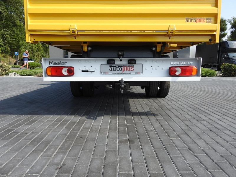 כלי רכב מסחרי מזהיר Renault MASTER WYWROTKA TEMPOMAT NAWIGACJA KLIMATYZACJA LEDY BLIŹNIACZE: תמונה 19 כלי רכב מסחרי מזהיר Renault MASTER WYWROTKA TEMPOMAT NAWIGACJA KLIMATYZACJA LEDY BLIŹNIACZE: תמונה 19