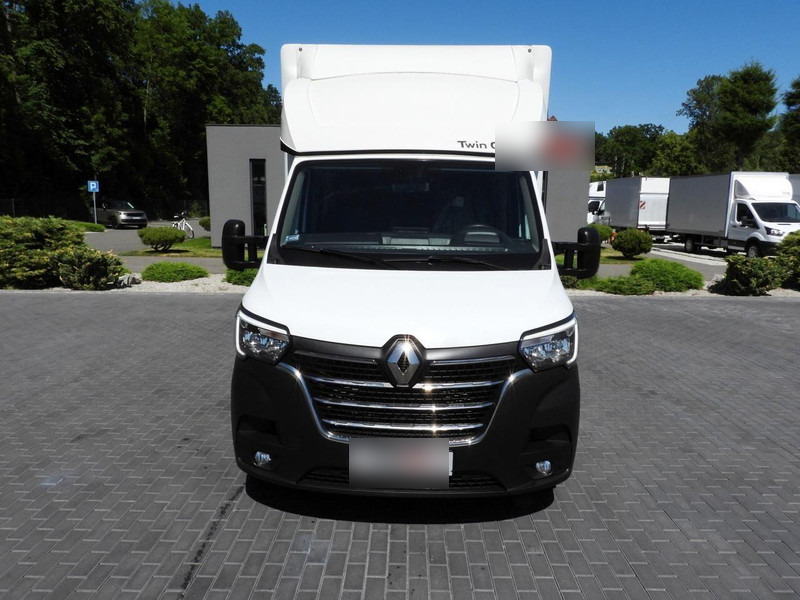 כלי רכב מסחרי עם וילונות צד Renault Master: תמונה 5 כלי רכב מסחרי עם וילונות צד Renault Master: תמונה 5