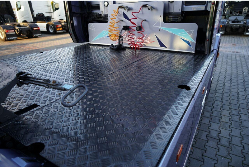 הַחכָּרָה Scania S 580 / V8 / ORGINALNA EDYCJA LIMITED / NR 010 / RETARDER / I-PA Scania S 580 / V8 / ORGINALNA EDYCJA LIMITED / NR 010 / RETARDER / I-PA: תמונה 16 הַחכָּרָה Scania S 580 / V8 / ORGINALNA EDYCJA LIMITED / NR 010 / RETARDER / I-PA Scania S 580 / V8 / ORGINALNA EDYCJA LIMITED / NR 010 / RETARDER / I-PA: תמונה 16