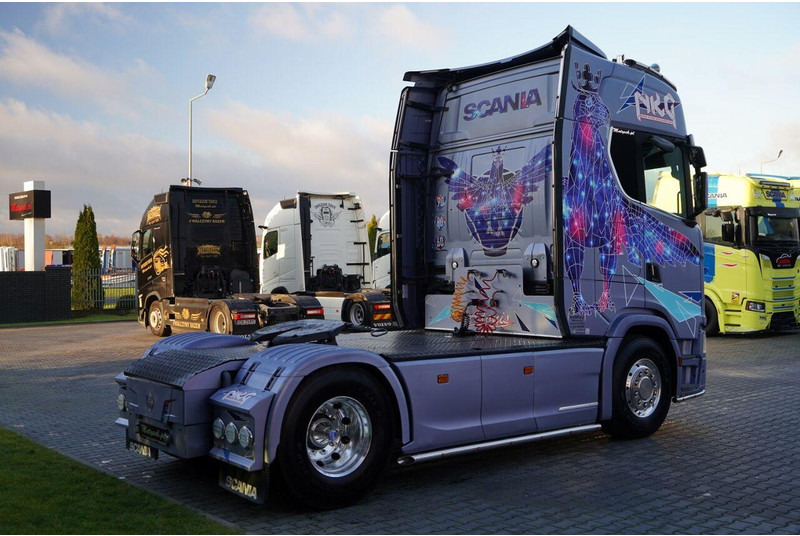 הַחכָּרָה Scania S 580 / V8 / ORGINALNA EDYCJA LIMITED / NR 010 / RETARDER / I-PA Scania S 580 / V8 / ORGINALNA EDYCJA LIMITED / NR 010 / RETARDER / I-PA: תמונה 8 הַחכָּרָה Scania S 580 / V8 / ORGINALNA EDYCJA LIMITED / NR 010 / RETARDER / I-PA Scania S 580 / V8 / ORGINALNA EDYCJA LIMITED / NR 010 / RETARDER / I-PA: תמונה 8