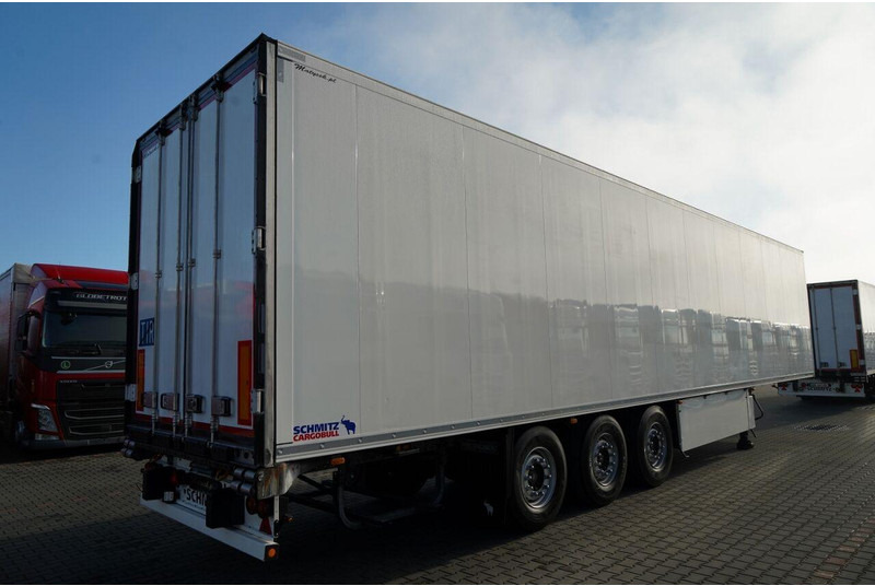 Schmitz Cargobull CHŁODNIA / THERMO KING SLX 300 / HAKÓWKA / OŚ PODNOSZONA / KOSZ - סמיטריילר עם קירור: תמונה 5 Schmitz Cargobull CHŁODNIA / THERMO KING SLX 300 / HAKÓWKA / OŚ PODNOSZONA / KOSZ - סמיטריילר עם קירור: תמונה 5