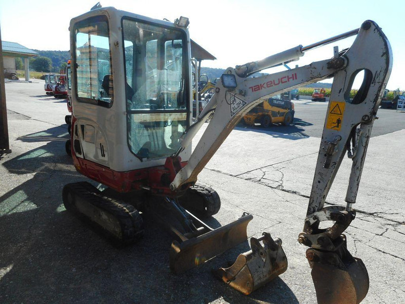 Takeuchi TB 216 Mini lánctalpas forgó-kotró - מחפר סורק: תמונה 3 Takeuchi TB 216 Mini lánctalpas forgó-kotró - מחפר סורק: תמונה 3
