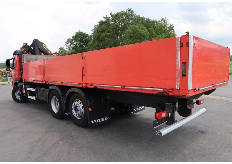 Volvo FM 330 6x2 - משאית צד נופל/ שטוחה, משאית מנוף: תמונה 4 Volvo FM 330 6x2 - משאית צד נופל/ שטוחה, משאית מנוף: תמונה 4