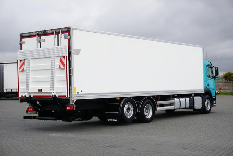 Volvo FM / 330 / E 6 / CHŁODNIA + WINDA / 23 PALETY / OŚ SKRĘTNA / DŁ - משאית קירור: תמונה 5 Volvo FM / 330 / E 6 / CHŁODNIA + WINDA / 23 PALETY / OŚ SKRĘTNA / DŁ - משאית קירור: תמונה 5