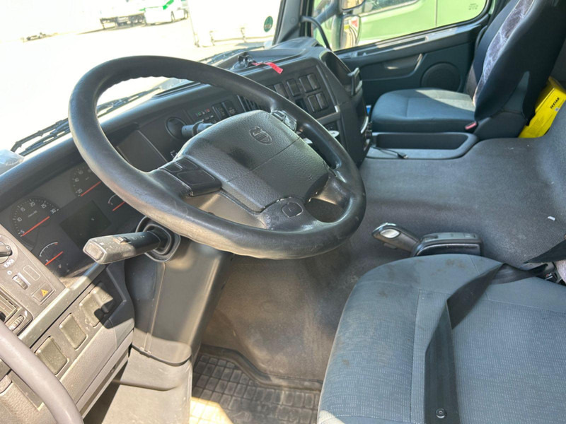 Volvo FM330 Kran Hiab 113K Pro Euro 5+EEV.2x Ger - משאית צד נופל/ שטוחה, משאית מנוף: תמונה 5 Volvo FM330 Kran Hiab 113K Pro Euro 5+EEV.2x Ger - משאית צד נופל/ שטוחה, משאית מנוף: תמונה 5
