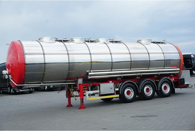 Wielton SOMMER / CYSTERNA SPOZYWCZA / 28 374 LITRÓW / 4 KOMOROWA / WEBAS - סמיטריילר מכל: תמונה 3 Wielton SOMMER / CYSTERNA SPOZYWCZA / 28 374 LITRÓW / 4 KOMOROWA / WEBAS - סמיטריילר מכל: תמונה 3