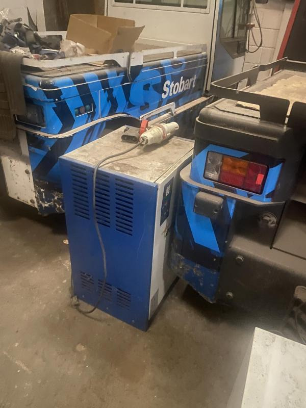 Linde Electric Tug P250 - טרקטור גרירה: תמונה 5 Linde Electric Tug P250 - טרקטור גרירה: תמונה 5