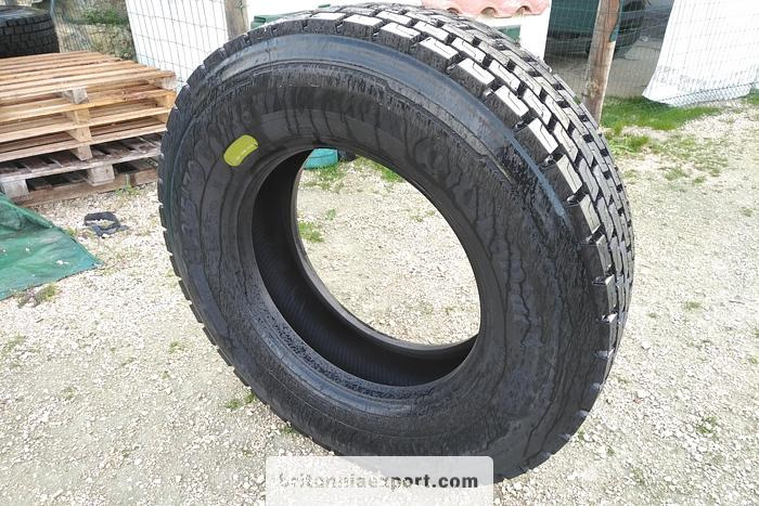 FACTORY Retread 315/70R22.5 Truck Tyres | Heavy-Duty | Export Ready - צמיג: תמונה 1 FACTORY Retread 315/70R22.5 Truck Tyres | Heavy-Duty | Export Ready - צמיג: תמונה 1