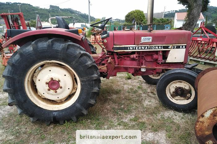 INTERNATIONAL 433 SA Farm Tractor | 2.5L Diesel | 4x2 | Brand New Tyres - טרקטור חקלאי: תמונה 3 INTERNATIONAL 433 SA Farm Tractor | 2.5L Diesel | 4x2 | Brand New Tyres - טרקטור חקלאי: תמונה 3