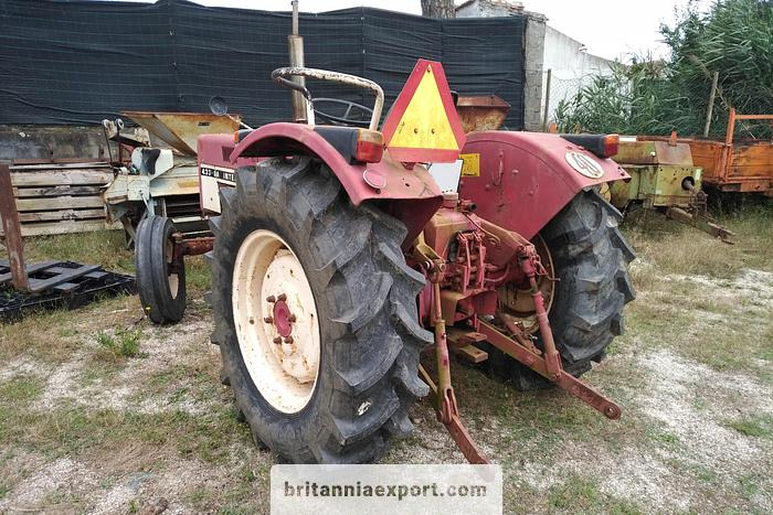 International 433 SA 4X2 | 2.5 diesel | brand new tyres | - טרקטור חקלאי: תמונה 5 International 433 SA 4X2 | 2.5 diesel | brand new tyres | - טרקטור חקלאי: תמונה 5