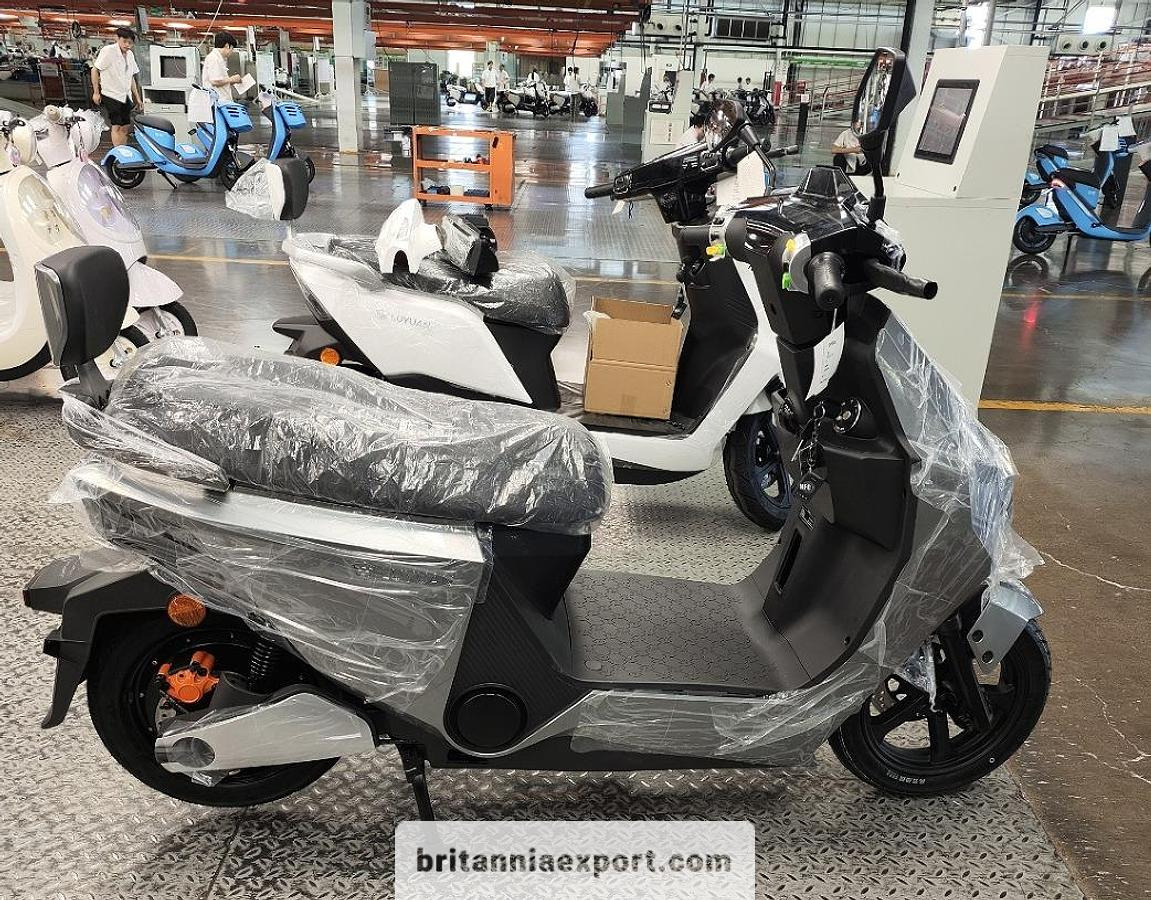 LUYUAN MKK Pro Max 80 Km/h Electric Scooter - אופנוע: תמונה 2 LUYUAN MKK Pro Max 80 Km/h Electric Scooter - אופנוע: תמונה 2