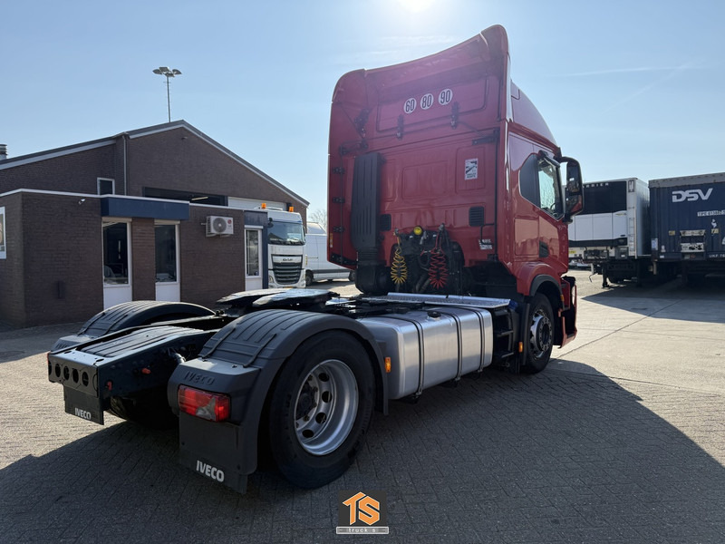 Iveco AT 420 S-WAY - 2 TANK - RETARDER - 3X AVAILABLE! - TOP TRUCK - TUV 12/25 - יחידת טרקטור: תמונה 4 Iveco AT 420 S-WAY - 2 TANK - RETARDER - 3X AVAILABLE! - TOP TRUCK - TUV 12/25 - יחידת טרקטור: תמונה 4