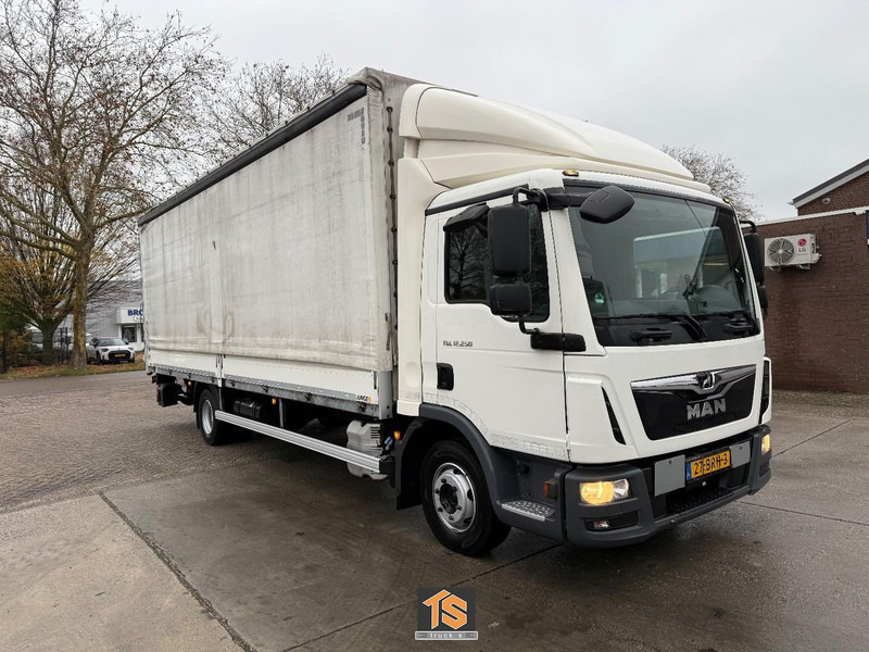 MAN TGL12.250 MANUAL - PRITSCHE PLANE - NL TOP TRUCK - משאית וילונות צד: תמונה 3 MAN TGL12.250 MANUAL - PRITSCHE PLANE - NL TOP TRUCK - משאית וילונות צד: תמונה 3