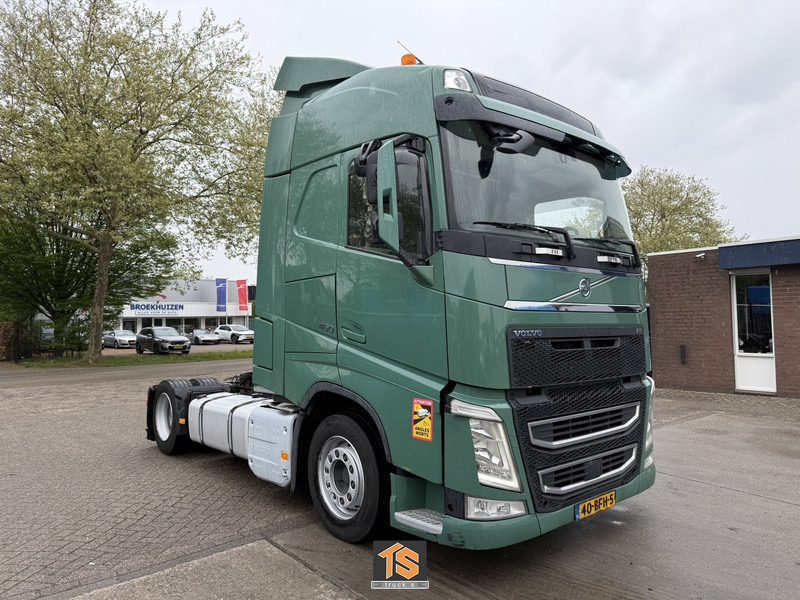 Volvo FH 460 - 2 TANKS - NL TOP TRUCK - HEBESATTEL - LIFTING FIFTH WHEEL - TUV 9/25 - יחידת טרקטור: תמונה 3 Volvo FH 460 - 2 TANKS - NL TOP TRUCK - HEBESATTEL - LIFTING FIFTH WHEEL - TUV 9/25 - יחידת טרקטור: תמונה 3