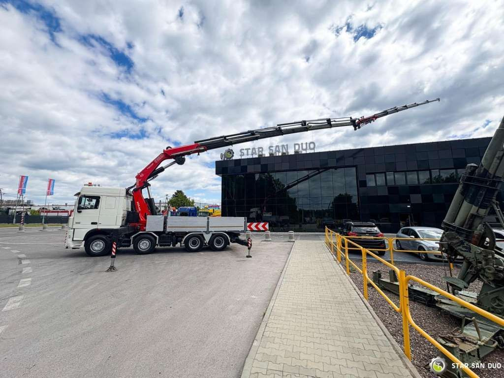 DAF XF 105.510 8x4 FASSI F800 XP Crane Fifth wheel - משאית מנוף: תמונה 3 DAF XF 105.510 8x4 FASSI F800 XP Crane Fifth wheel - משאית מנוף: תמונה 3