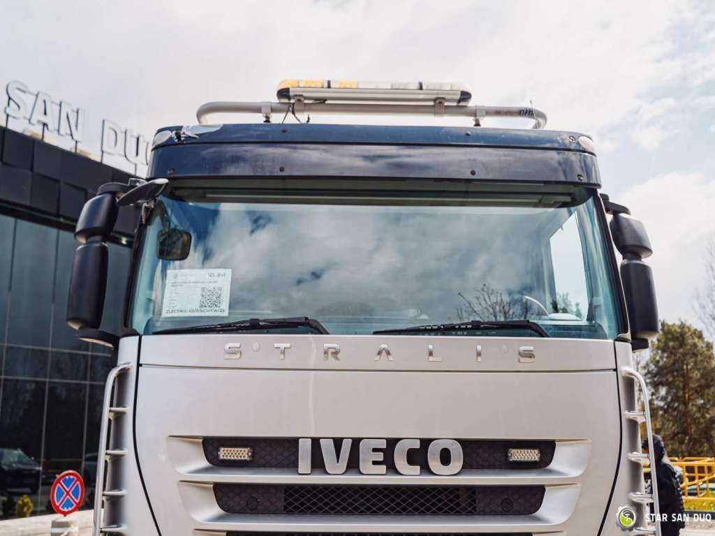 משאית מנוף Iveco  STRALIS AS320S50Y 8x2 HMF 8520-0K6 FLY JIB Winc: תמונה 12