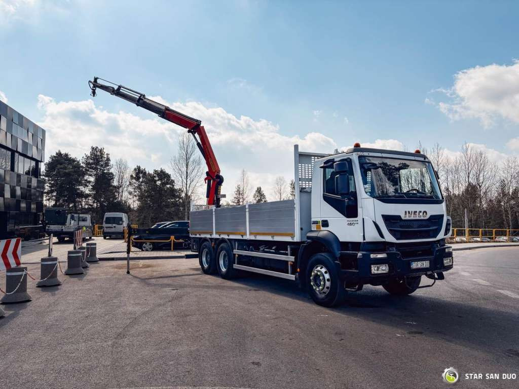 Iveco TRAKKER 450 6x4 PALFINGER PK 18502 SH Rotator - משאית מנוף: תמונה 2 Iveco TRAKKER 450 6x4 PALFINGER PK 18502 SH Rotator - משאית מנוף: תמונה 2