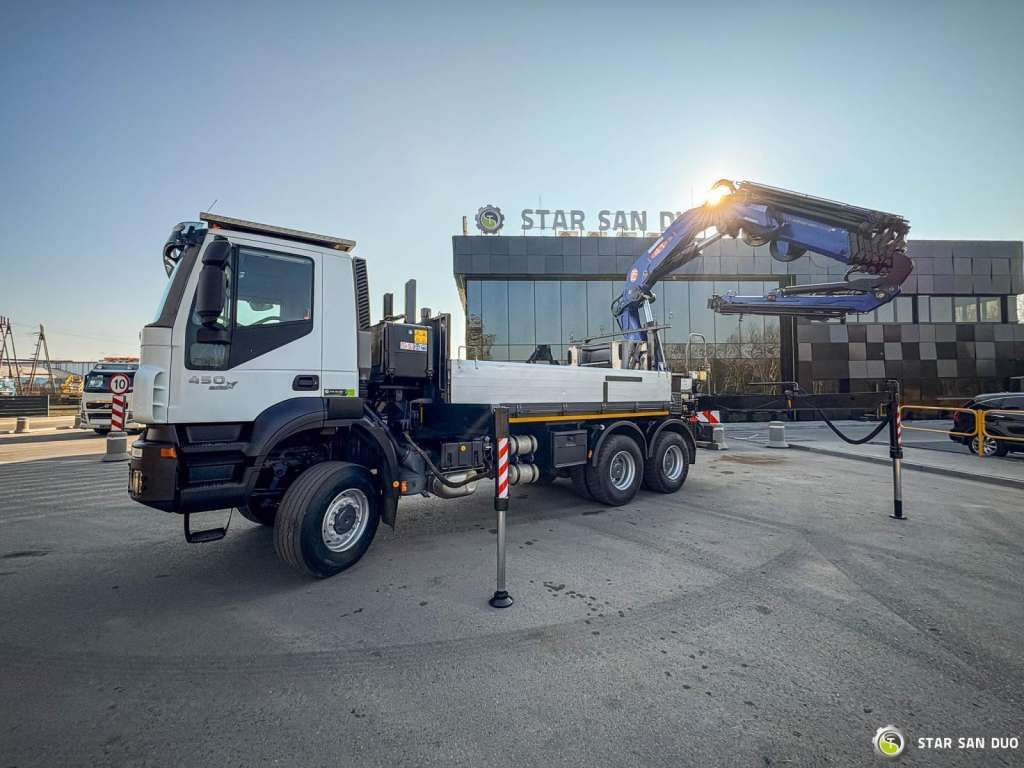 Iveco TRAKKER 450 6x6 PM41S FLY JIB Crane Kipper - משאית מנוף: תמונה 2 Iveco TRAKKER 450 6x6 PM41S FLY JIB Crane Kipper - משאית מנוף: תמונה 2