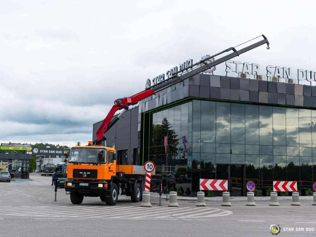 MAN 27.402 F10 6x6 HMF 3620 K4 Hds Crane - משאית מנוף: תמונה 2 MAN 27.402 F10 6x6 HMF 3620 K4 Hds Crane - משאית מנוף: תמונה 2