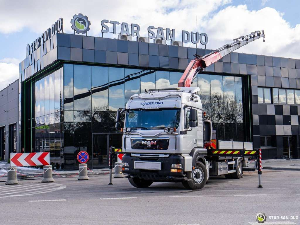 MAN TGA 18.350 4x4 Fassi F235 Crane Kran - משאית מנוף: תמונה 1 MAN TGA 18.350 4x4 Fassi F235 Crane Kran - משאית מנוף: תמונה 1