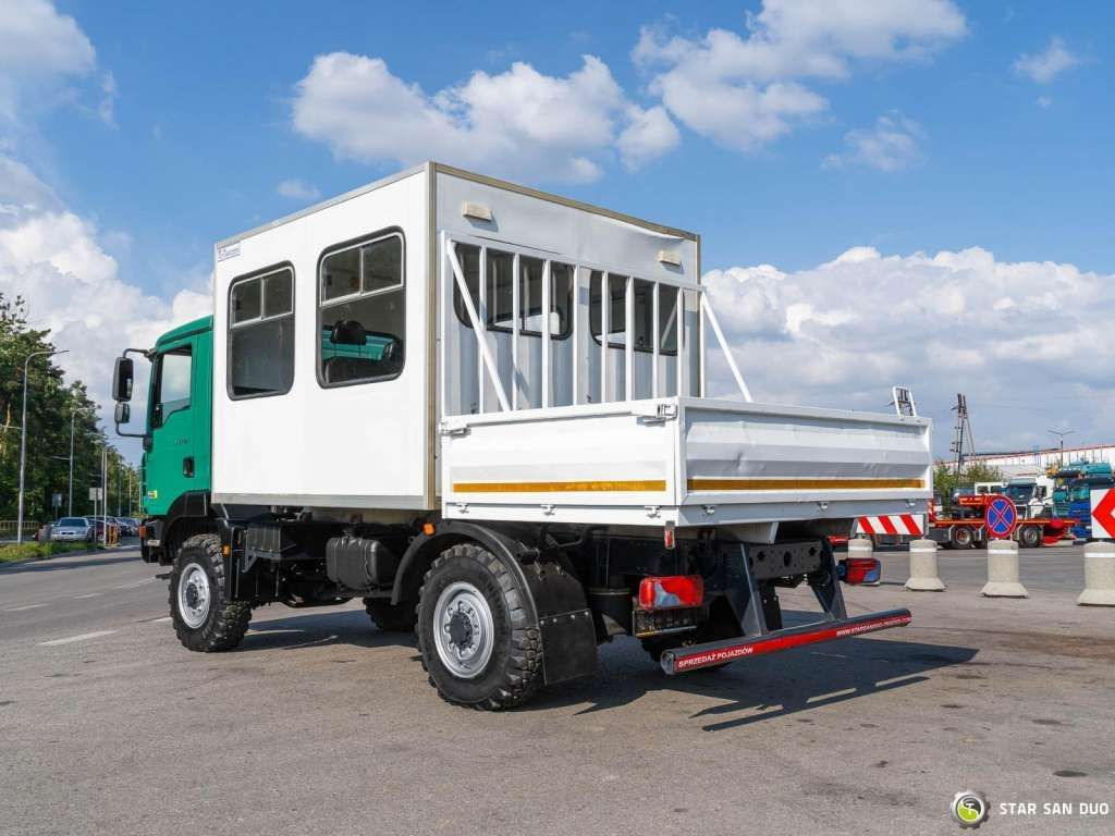 MAN TGM 13.240 4x4 BL Double Cab Camper BUS - משאית עם שלדת תא: תמונה 3 MAN TGM 13.240 4x4 BL Double Cab Camper BUS - משאית עם שלדת תא: תמונה 3