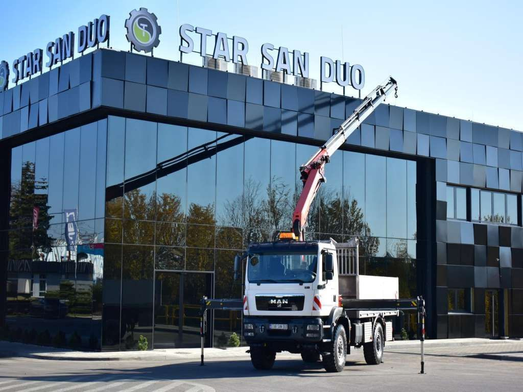 MAN TGM 18.340 4x4 PALFINGER PK 18002 CRANE WINCH MAN TGM 18.340 4x4 PALFINGER PK 18002 CRANE WINCH - משאית מנוף, משאית צד נופל/ שטוחה: תמונה 4 MAN TGM 18.340 4x4 PALFINGER PK 18002 CRANE WINCH MAN TGM 18.340 4x4 PALFINGER PK 18002 CRANE WINCH - משאית מנוף, משאית צד נופל/ שטוחה: תמונה 4